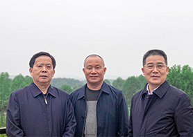 省金融監督管理局張世平局長、省人大農業與農村委員會劉宗林主任一行蒞臨湘豐茶業集團考察、指導 省金融監督管理局張世平局長、省人大農業與農村委員會劉宗林主任一行蒞臨湘豐茶業集團考察、指導